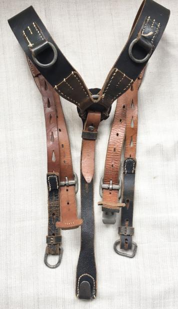 WH (Heer) Leather Y-Straps -1942-