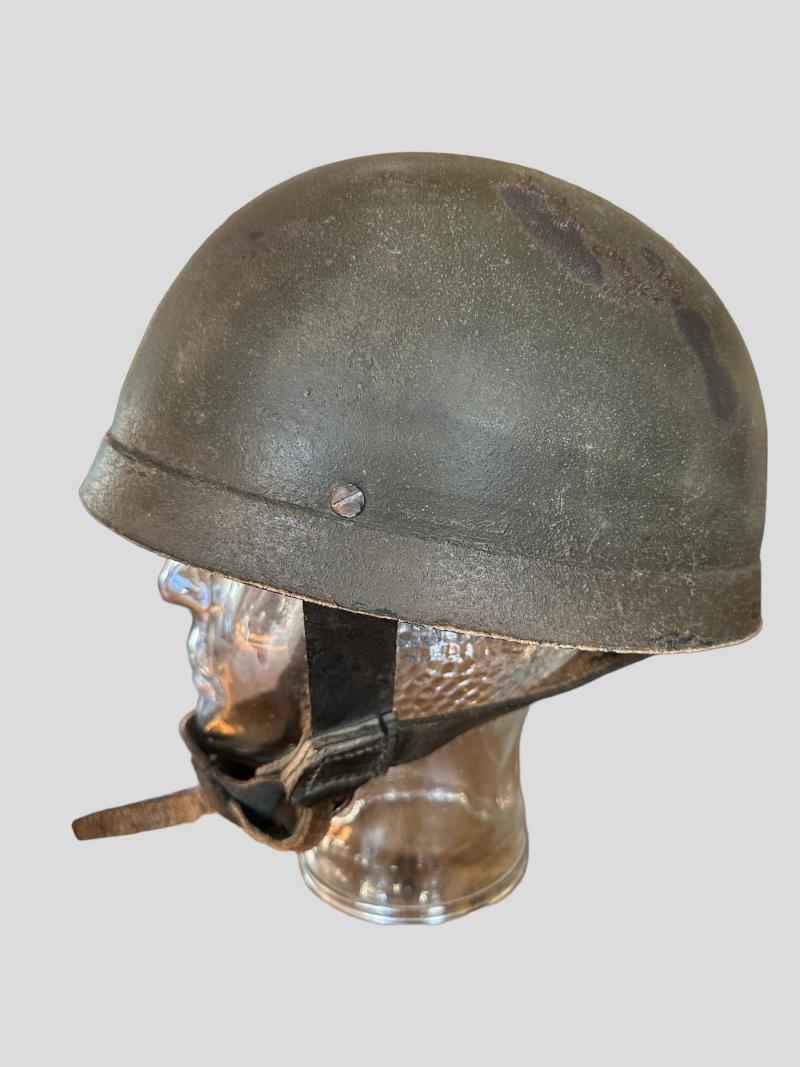 British Airborne Fibre Rim Helmet -1942-