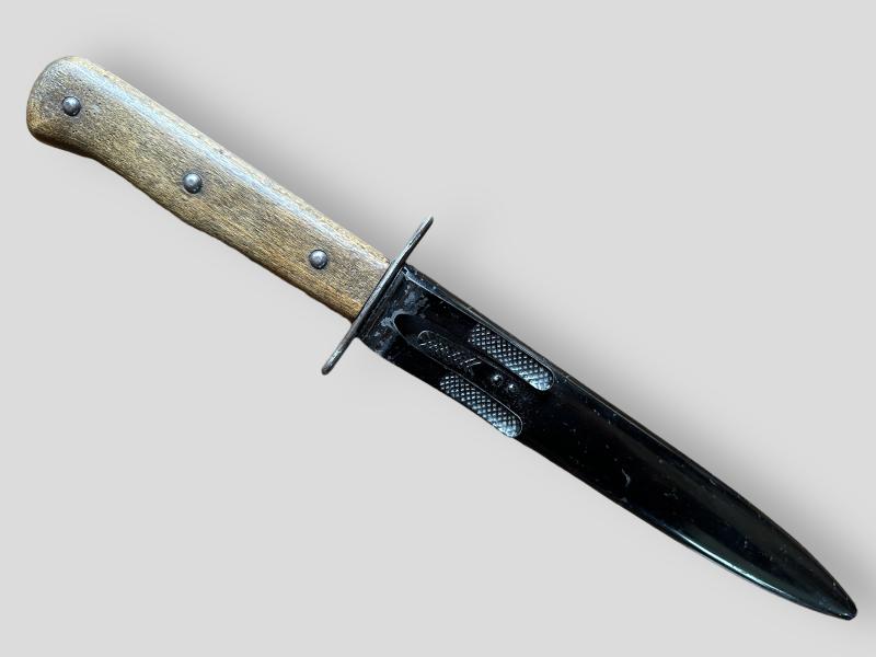 German WWII Close Combat Knife