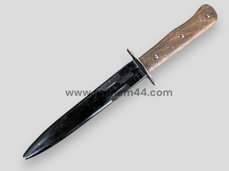 German WWII Close Combat Knife