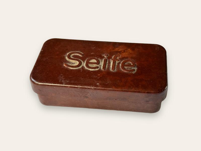 Lightbrown Bakelite 'Seife' Box