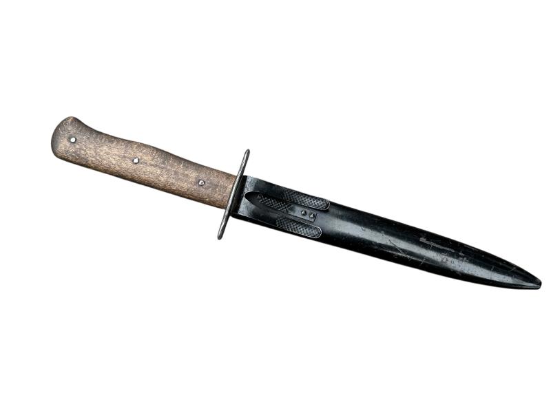 German WWII Stiefelmesser