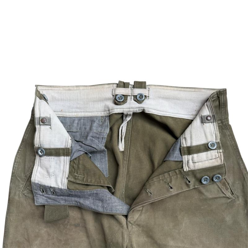 Heer medic's M43 tropical field tunic & trousers